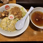 らーめん のぶ - 【限定】背脂チャーハン　1000円