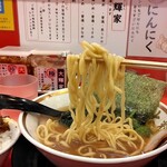 横浜家系ラーメン 大輝家 - 麺リフト