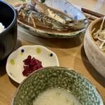 お魚とおばんざい なんばなかじゅにや - 煮魚定食 [いわし]