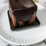 パティスリー アンカド - お店の名を背負う　　アンカド　