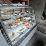 パティスリー アンカド - 宝石のように輝くケーキ達(＾ω＾)