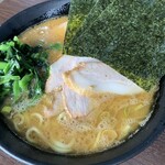 ラーメン 杉田家 - チャーシュー麺　並1000円