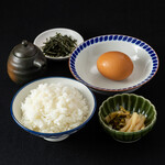 Egg-cooked rice set (Itoshima pinch and egg)