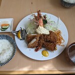 Karori - 盛合せフライ定食Ａ　1,300円