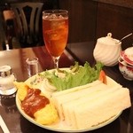 カフェ シャンソニエ アコリット - 