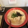 茉莉花 - 博多ラーメン(赤、¥850)＋麺大盛(¥100)