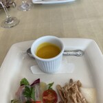 アマルフィイ ノベッロ - シナモン系のスパイスがきいたパンプキンスープ美味しい