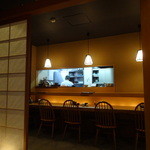 蕎麦ひら井 - カウンターと厨房付近