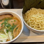 Ramen Kouya - みそまる得つけめん 麺少なめ 1150円。