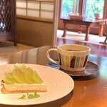 En Gawa Kafe - コーヒー、シャインマスカットのタルト