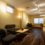 maruru cafe - サブダイニング（ソファー席あり）