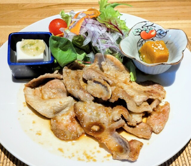 和薬膳料理 翡翠 - 苫小牧（日本料理）の写真