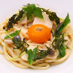 釜玉カルボTrepici - 料理写真:淡路鶏と三つ葉の親子カルボ