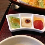 Nagaokaya - 刺身こんにゃく・ごま豆腐・ミニトマト漬け
