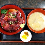 KANSEI - マグロとカツオの漬丼＆豚汁