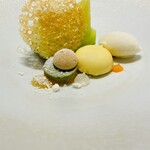 レミニセンス - 天使音メロン
      浜松の天使音メロンは、まさに食べ頃で甘くて美味しい