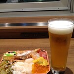 島の人 - ビールとお弁当