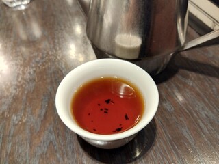 Saikoushin kan - 普洱茶、時間が経つとこんなに濃く
