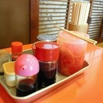 Tom Tom - 卓上の様子。