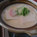 駒の湯山荘 - 湯豆腐