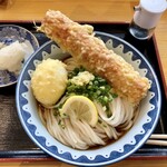 き田たけうどん - 細麺でボリューム満点！