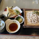 Teuchi Soba Tempura Iidaya - 