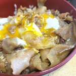 味処 つくし - 豚丼アップ。旨い!!