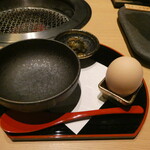 やきにく九 - 最強のTKGセット