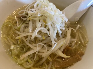 Chuuka Ryouri Kouki - 2023/10/05
                        ラーメンセット 800円
                        チャーハン+塩ラーメン
                        刻みニンニク 無料