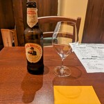 Torattoria Tsukushigumi - ビールとテーブル