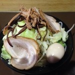 蒼天 - 見よ、このボリューム！ 特製野菜麺

