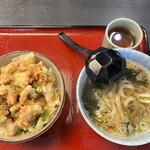 名物げそ天丼と自家製うどん お多福 - ちょこ丼とミニうどん　980円(税込み)