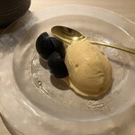 肉懐石 凜然 - 蘭王のバニラアイスと長野パープル