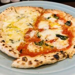 バルハチゴー - マルゲリータ＆クワトロフォルマッジ ハーフアンドハーフで♡