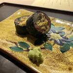 肉懐石 凜然 - 但馬牛赤身肉と真鯛の昆布締めの海苔巻き　カラスミ掛け