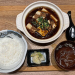 肉汁餃子のダンダダン - 麻婆豆腐定食　1032円（税込）