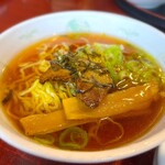 中国料理　稲金 - このラーメンがなかなかの伏兵。
            チャーシューからは微かな八角の香。美味いです。