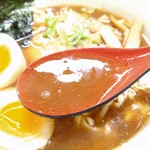 らーめん 麺結び - スープ。