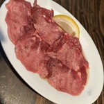 肉市場 ドラゴンミート - 牛タン