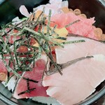 Shubou Takada - 海鮮丼 税込1738円（R5.4時点）