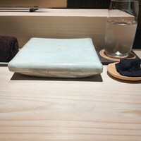 鮨m - 