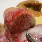 エクアトゥール - 25年10月　フォンダンマロンとアールグレイのアイス添え　ソースを掛けて