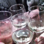 カネ保水産 - '13. 10  乾杯ワインはボトル2500円 