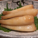 shallot pickled in vinegar