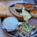 南インド料理ダクシン - 南インドのミールスセット