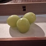 万 - 美味しいシャインマスカット。