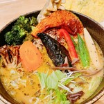 Sapporo Supu Kari Aratani Shouten - まるごとチキンレッグと野菜のカリー