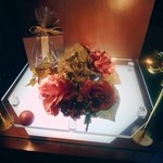 クィーンカフェ - 店内の装飾品。