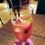 クィーンカフェ - ラスベリーソレイユ　380円。