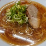 十八番 - 令和5年10月
            醤油ラーメン、牛丼小セット 税込980円